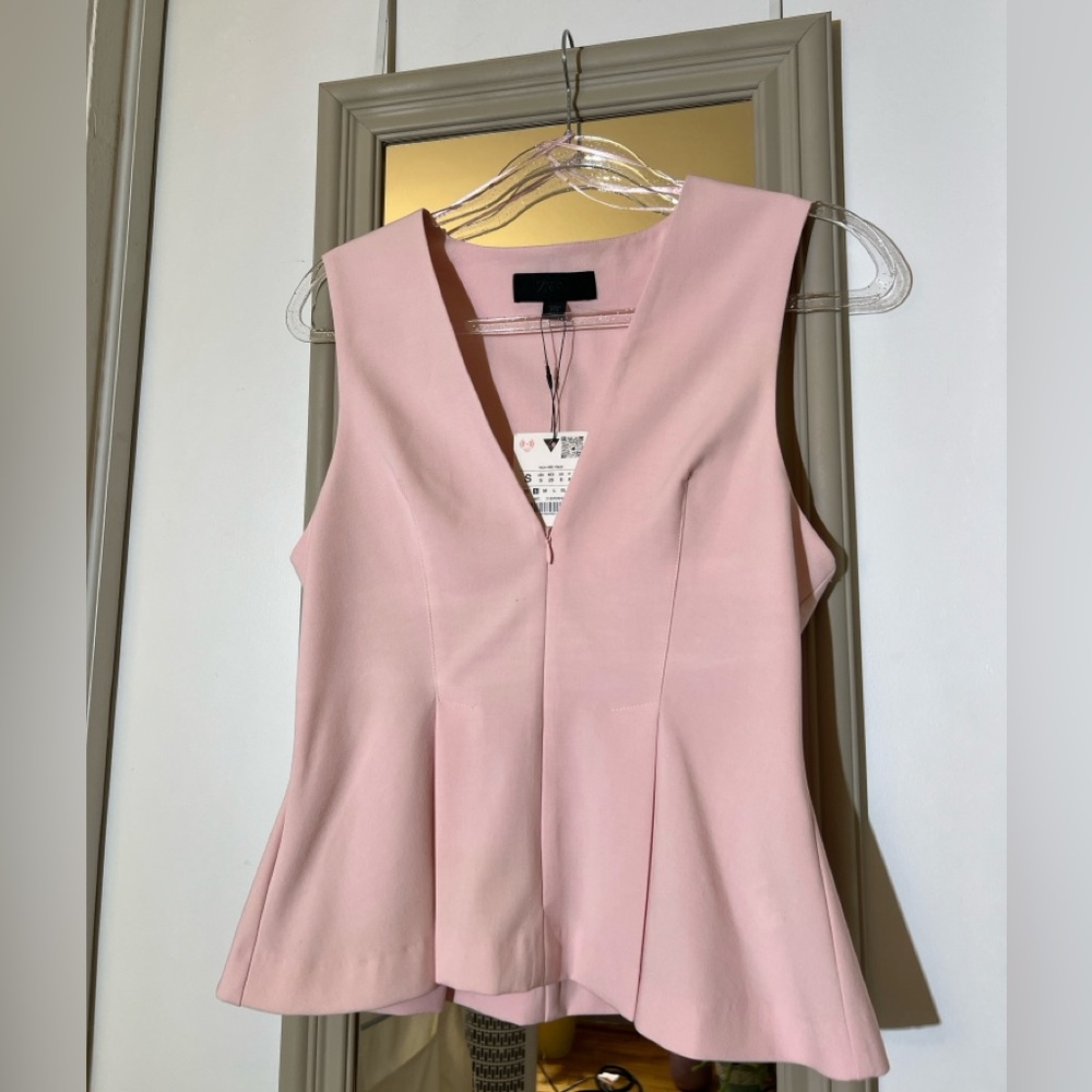 NWT Zara Soft Pink V-Neck Top Small